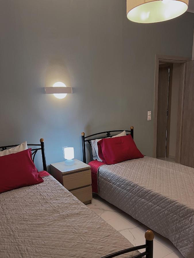Sea Horizon Suites Chalkís Esterno foto